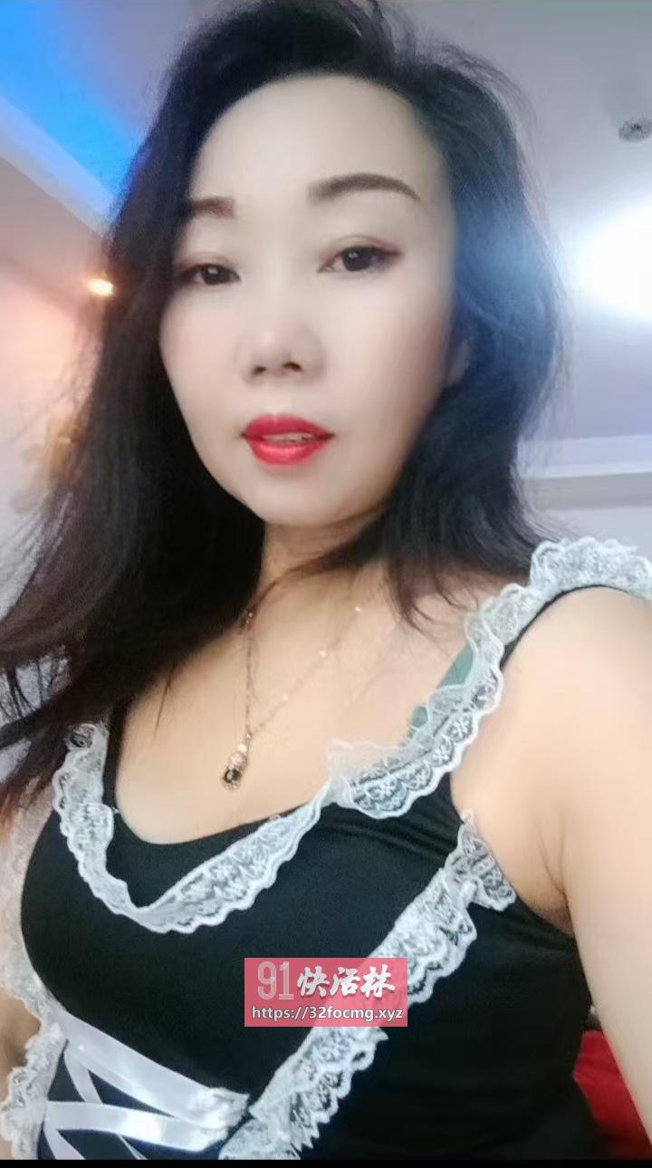 服务好的熟妇丰满大奶翘臀