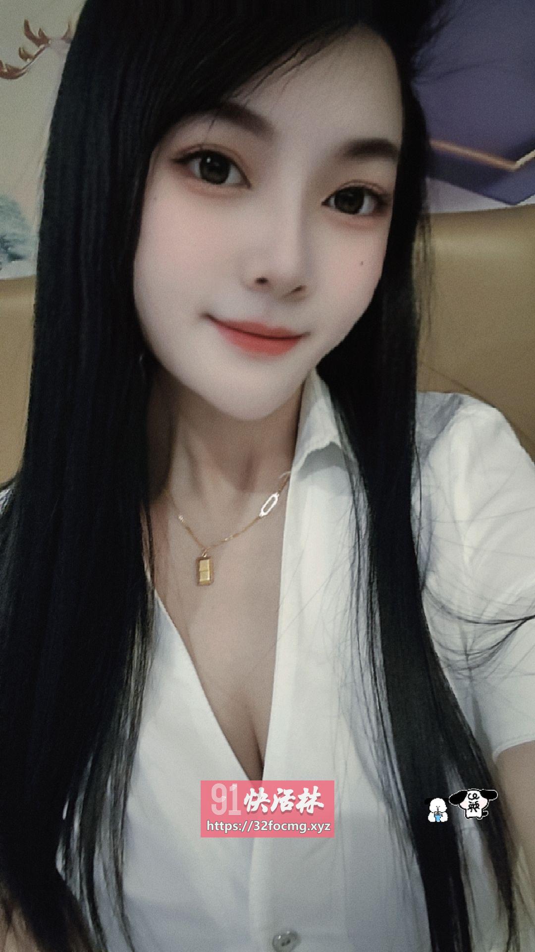 黑丝制服佳琦