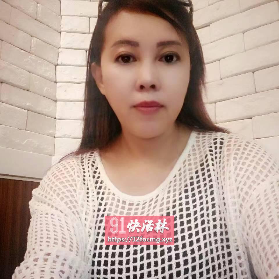 巨乳熟女