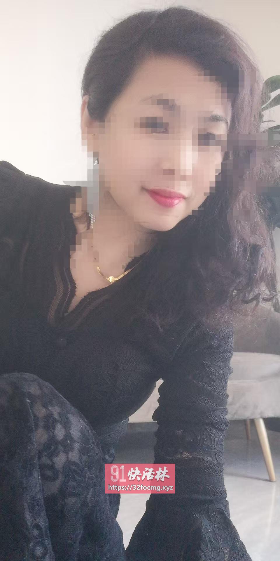 惹火美臀小少妇