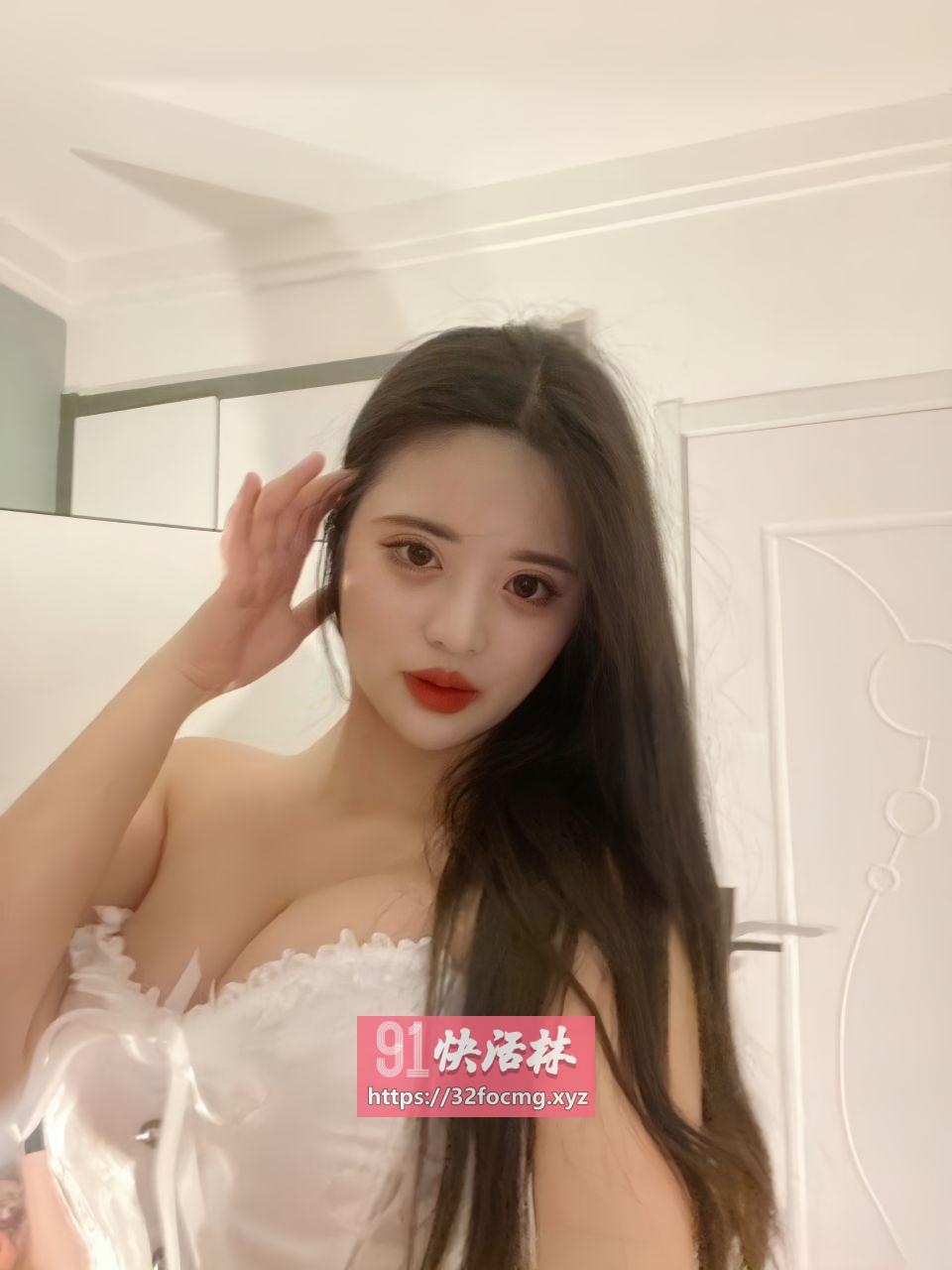 清纯妹子配合服务好