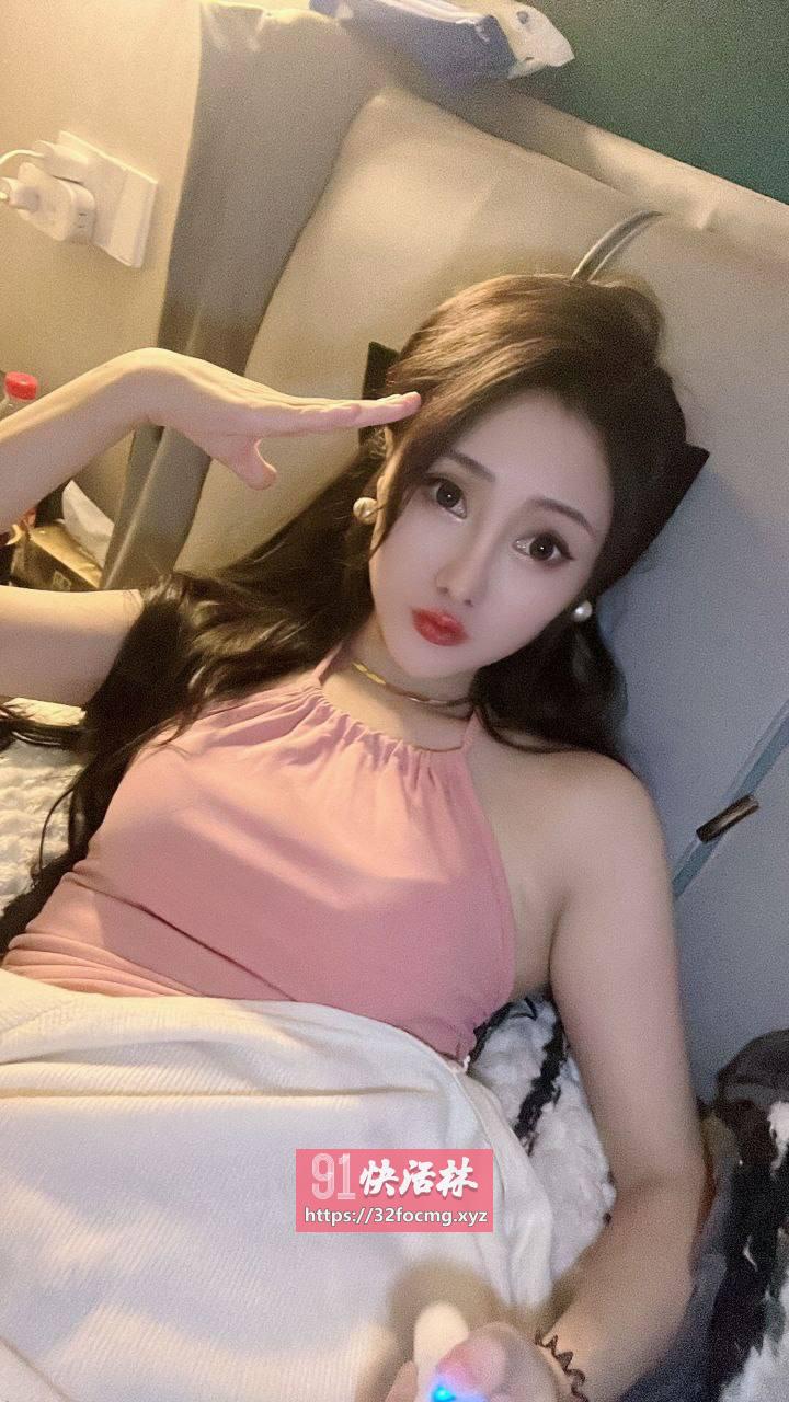 粉红鲍鱼姐姐身材很棒