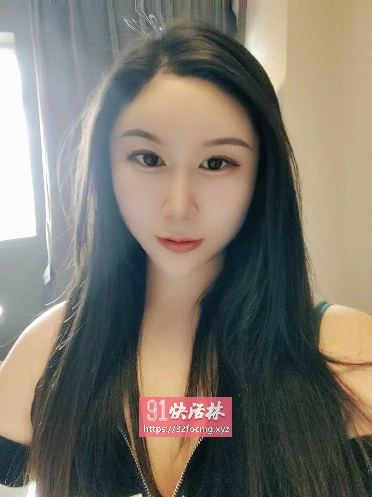 刚下海妹子白嫩大胸身材超正