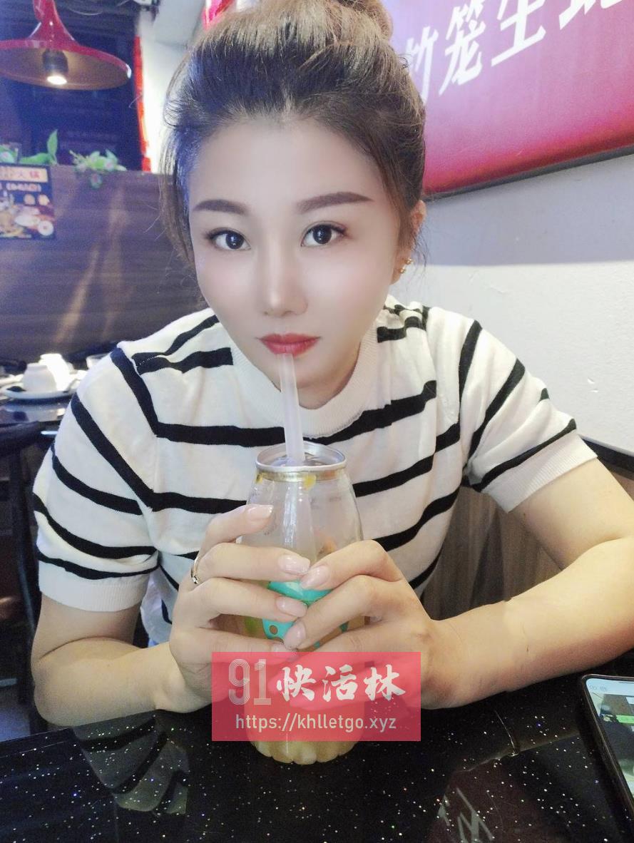 成熟大胸妞果果