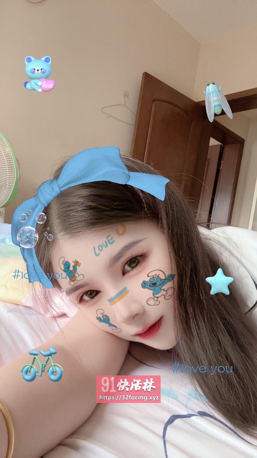 清纯可爱小美刚来兼职