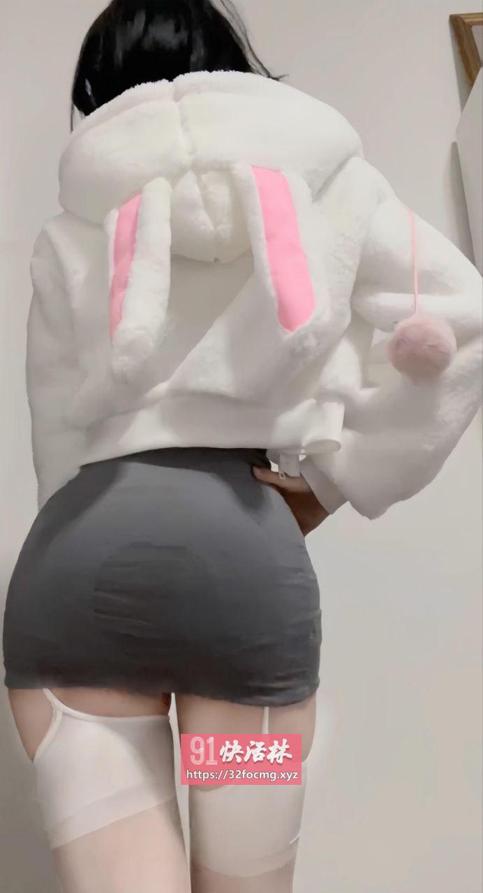 浦东骚货妹妹身材超棒小穴很紧淫水很多