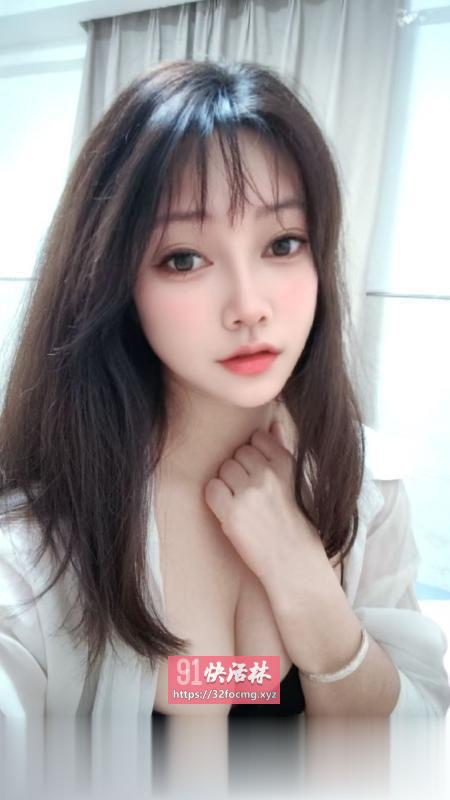 各种制服诱惑的小姐姐