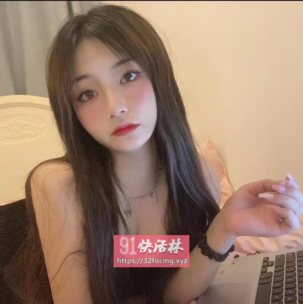 很有欲望会玩的风骚妹子