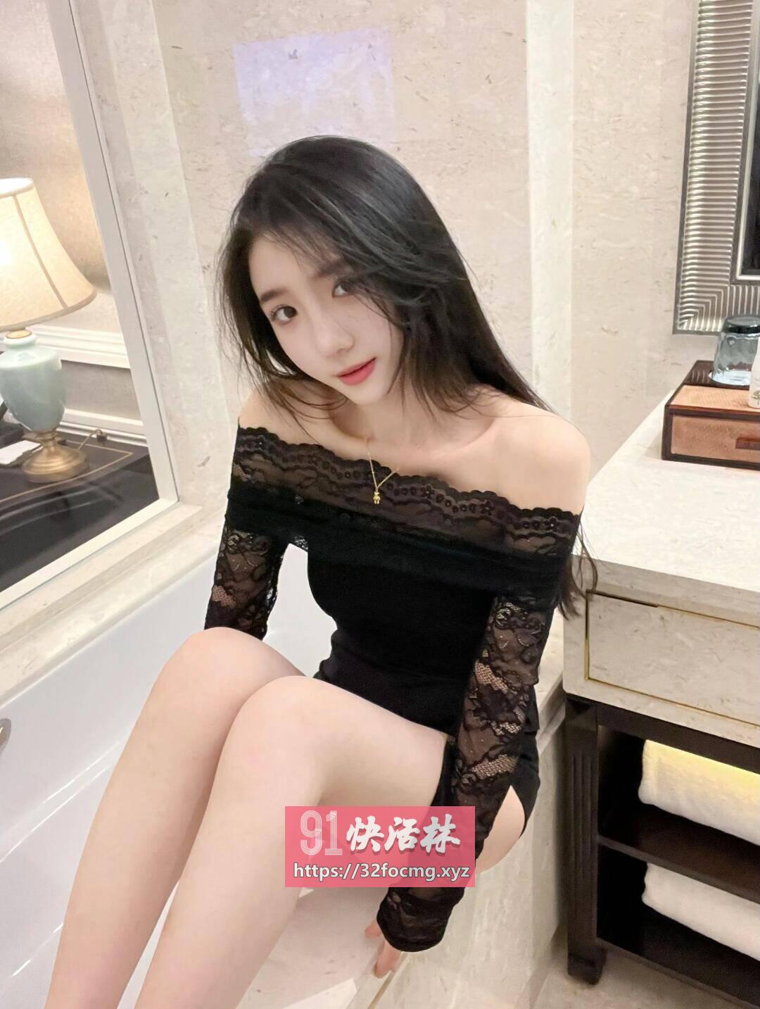 白嫩小妹被我干软了