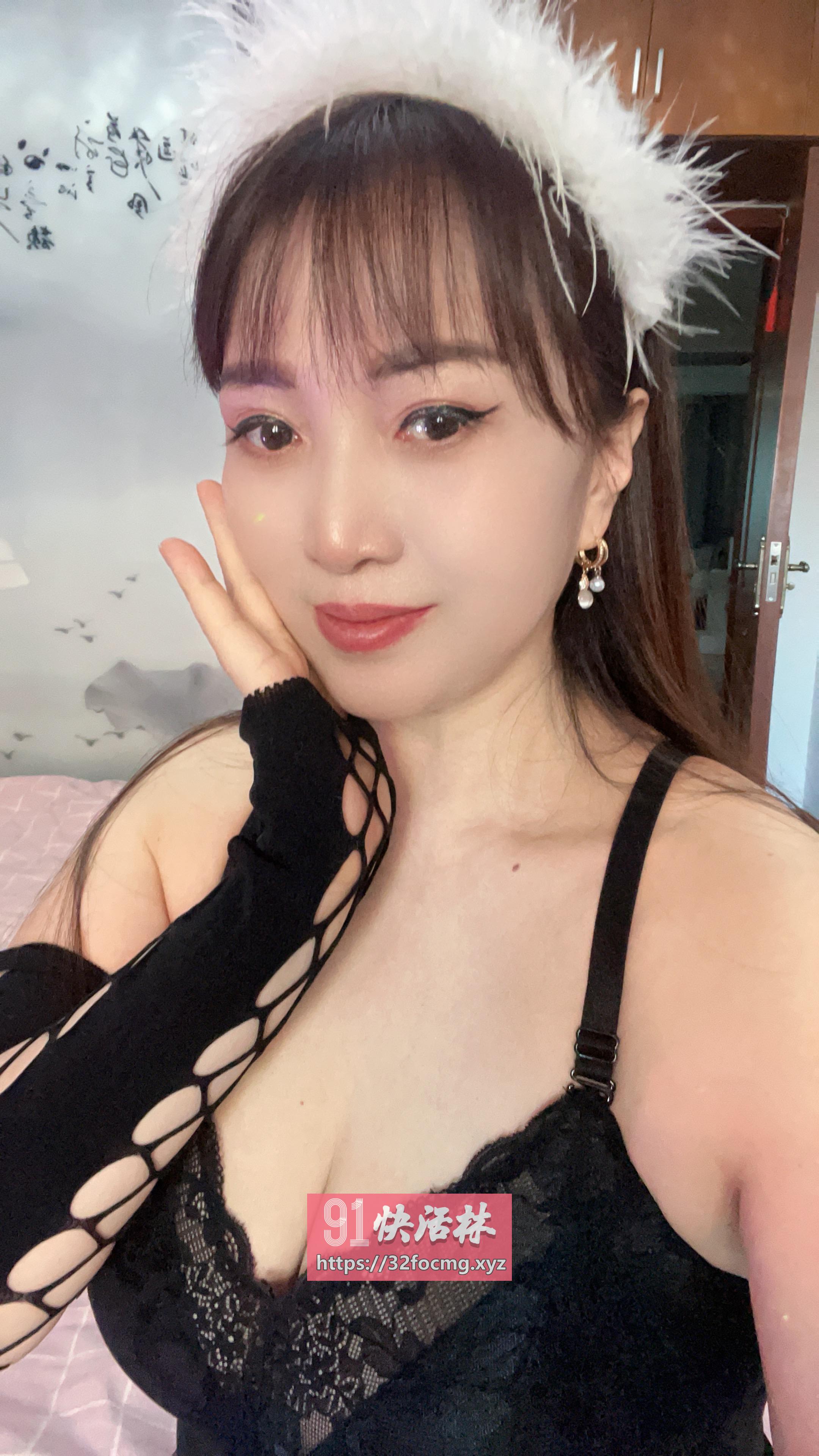 丰乳肥臀浪熟女