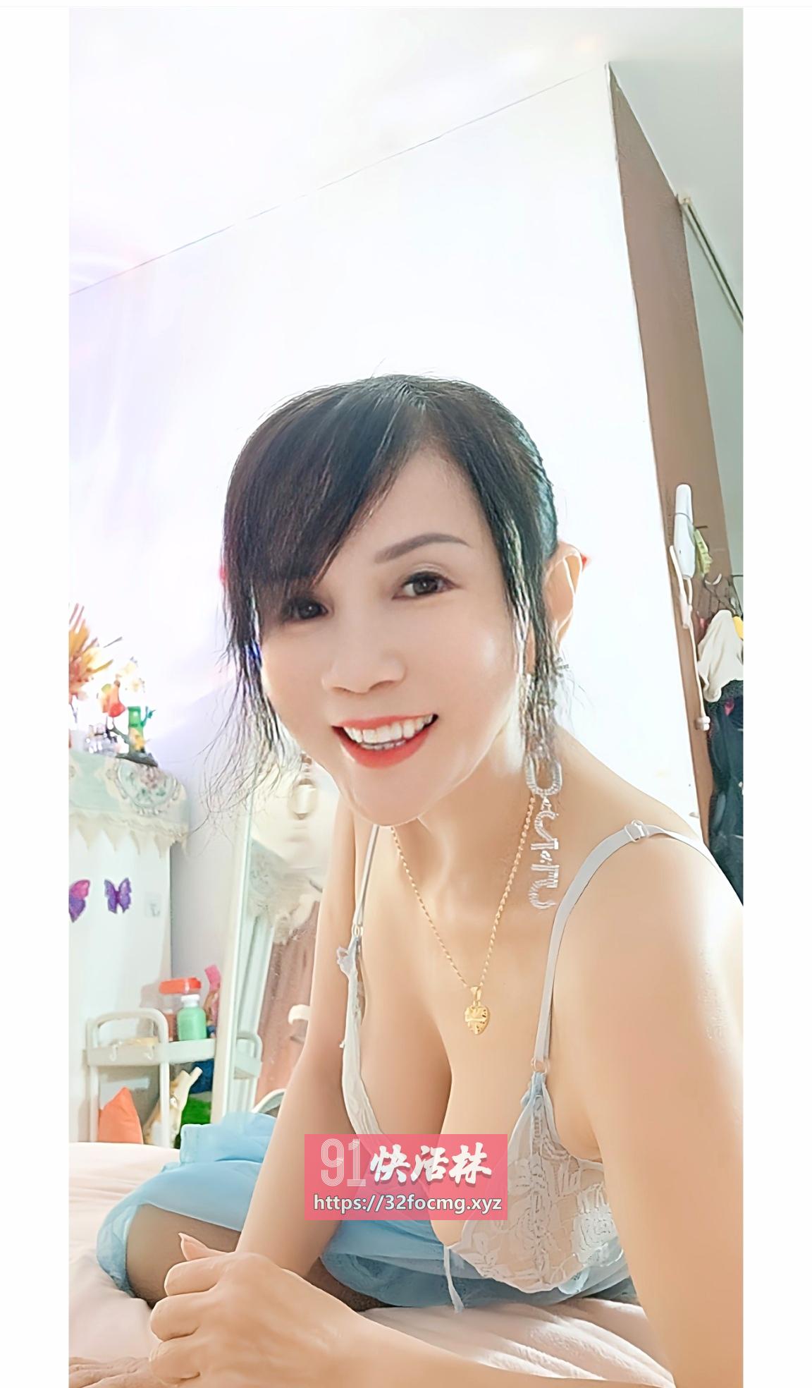 坦洲服务型骚熟女