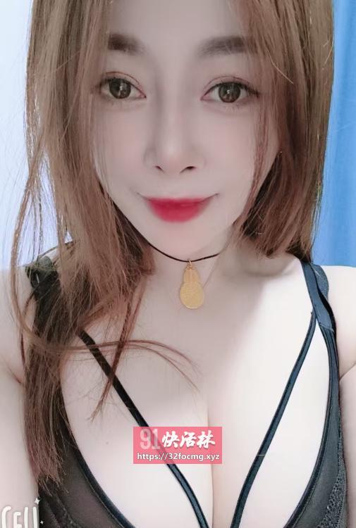 甜美粉嫩水多的御姐