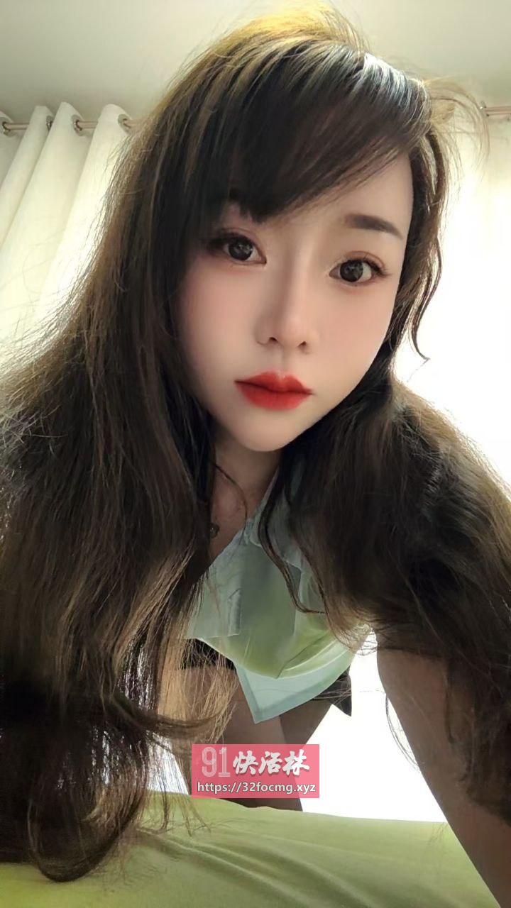 肤白颜值美女
