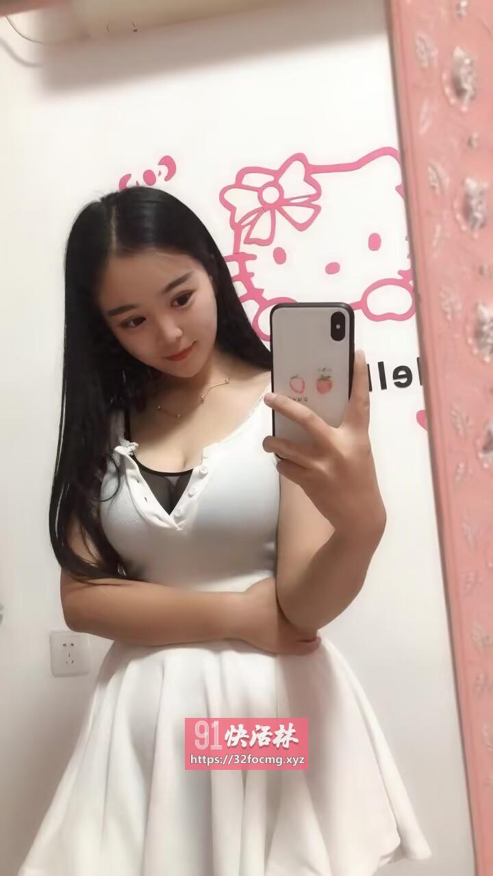 台州丰满大胸翅臀水多嫩妹