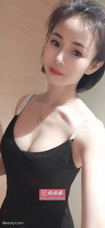 南京小嫩妹迷人粉鲍水多会夹