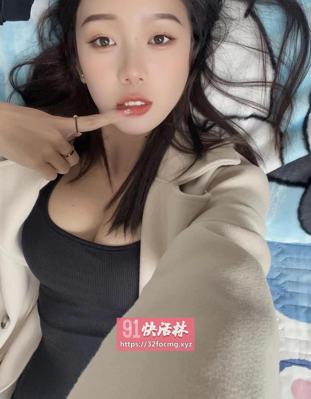 温州白嫩小姐姐姿势任调超多水