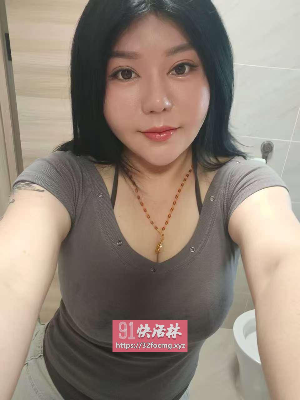 丰满圆润38D美乳雪儿
