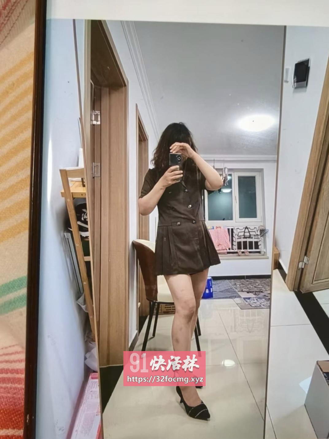 三张车震少妇