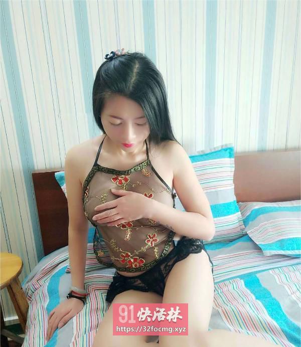 性感尤物彤宝