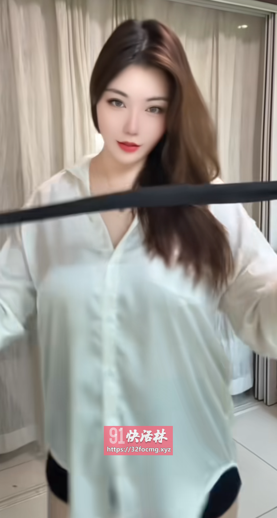 身材很好的妹子配合各种姿势