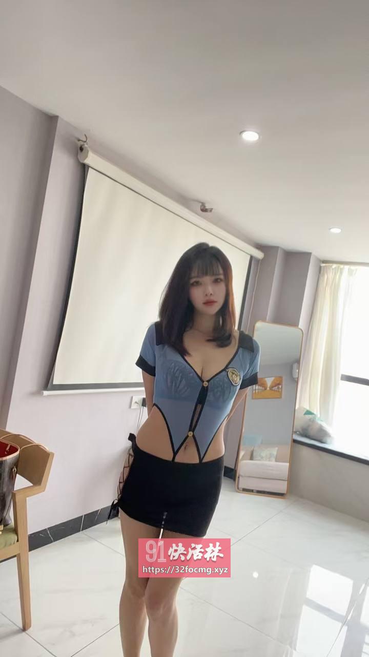 金水极品大胸性感美女