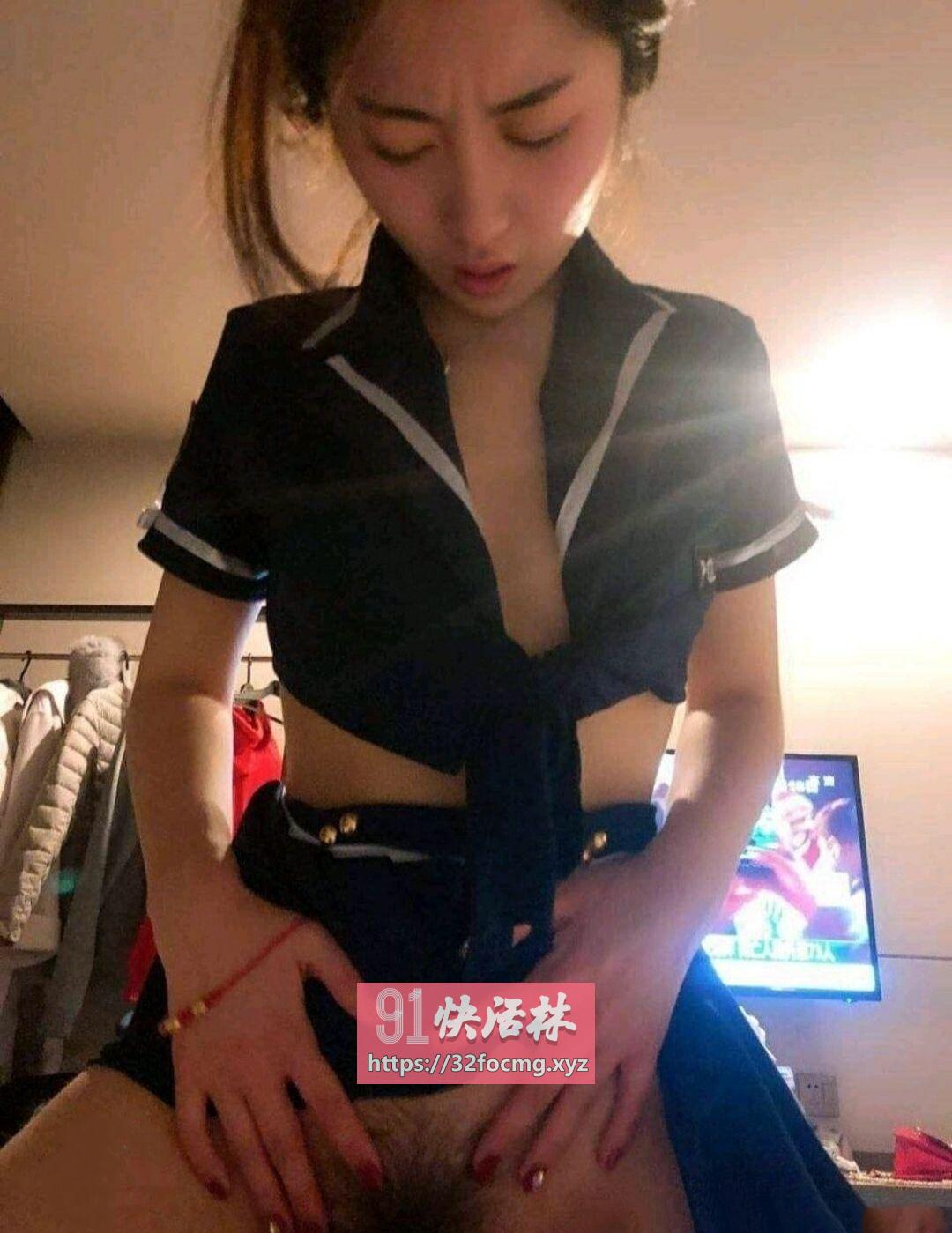 出击风骚炮架子