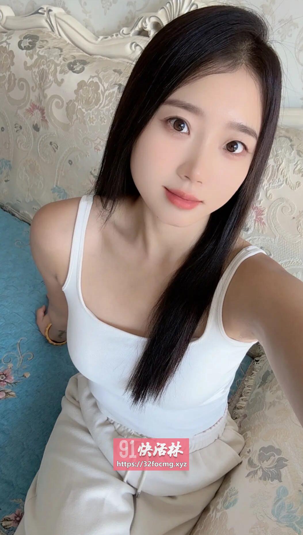 成都长腿紧致小美女