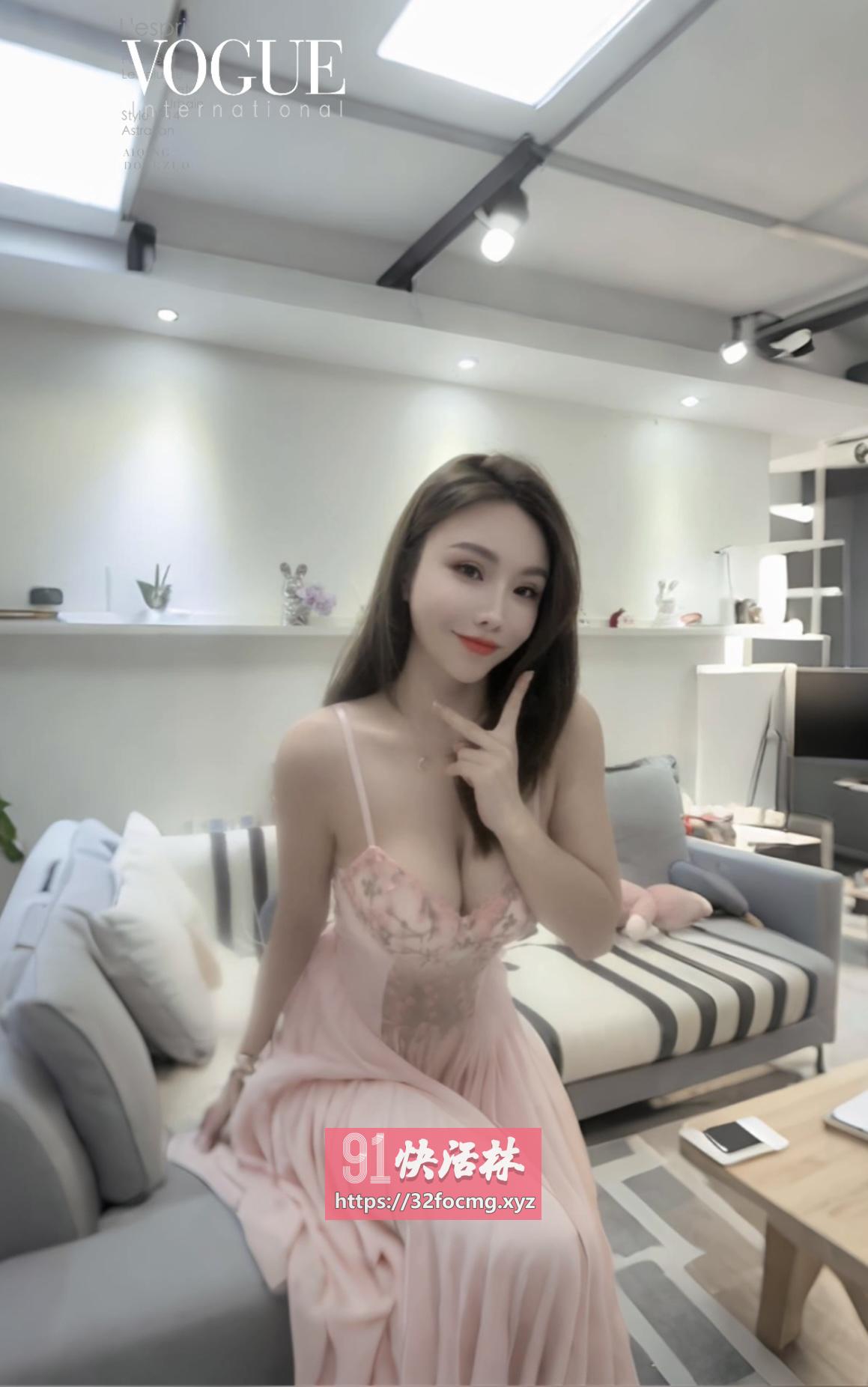 颜值翘臀Tina