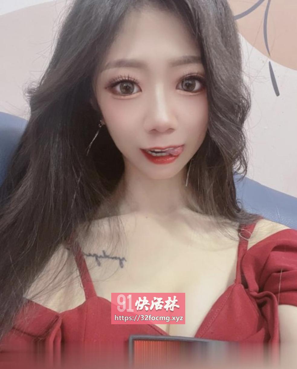 极品粉嫩多汁美少女