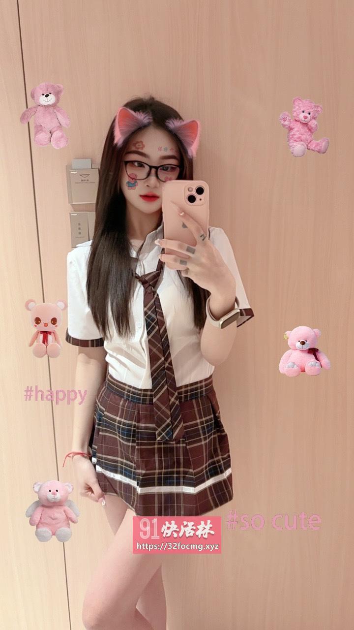 静安骚气小妹身材火辣服务好