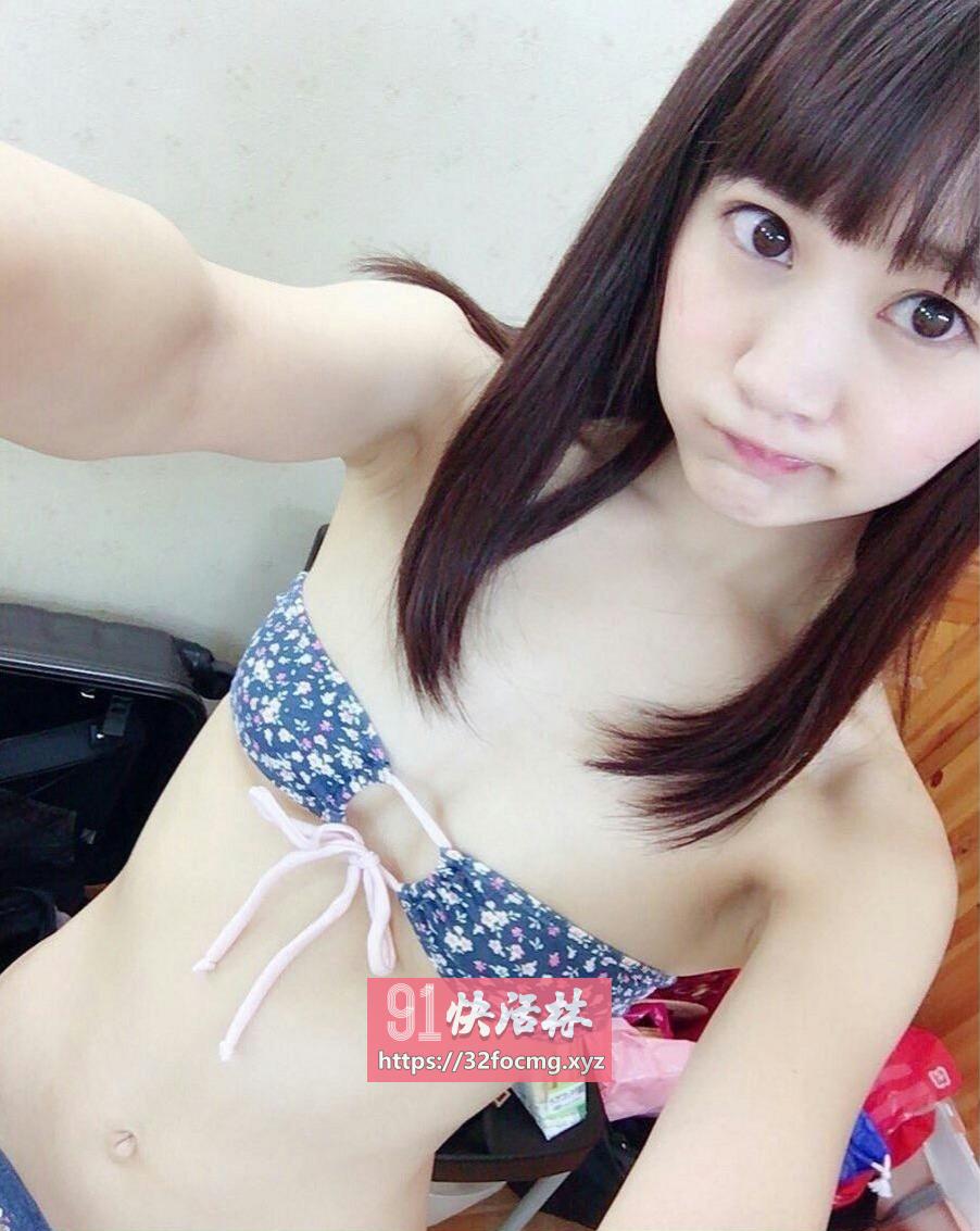 粉嫩鲜鲍性感小骚妹