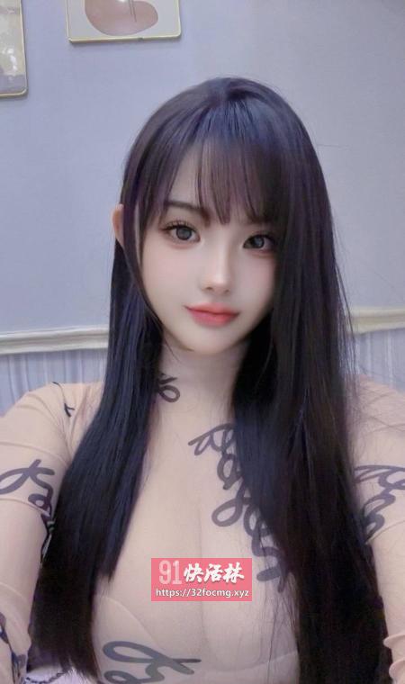 大奶粉红兔