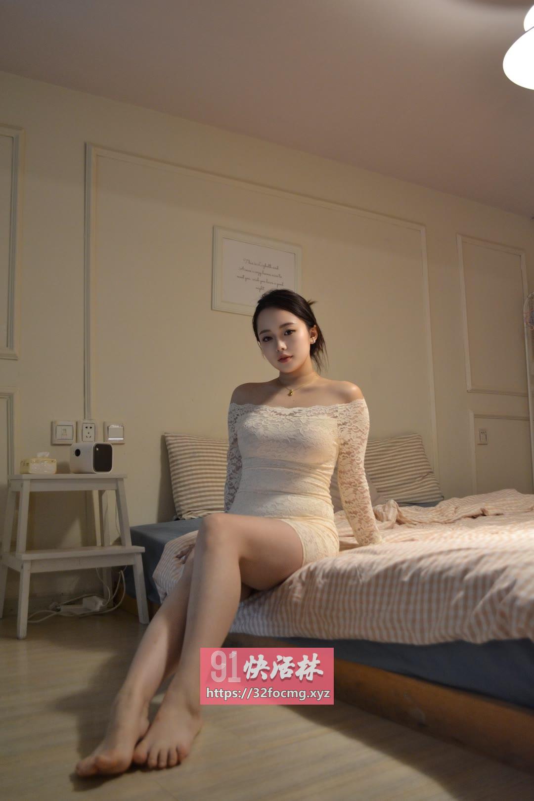 滨江嫩鲍肥穴紧致小女友
