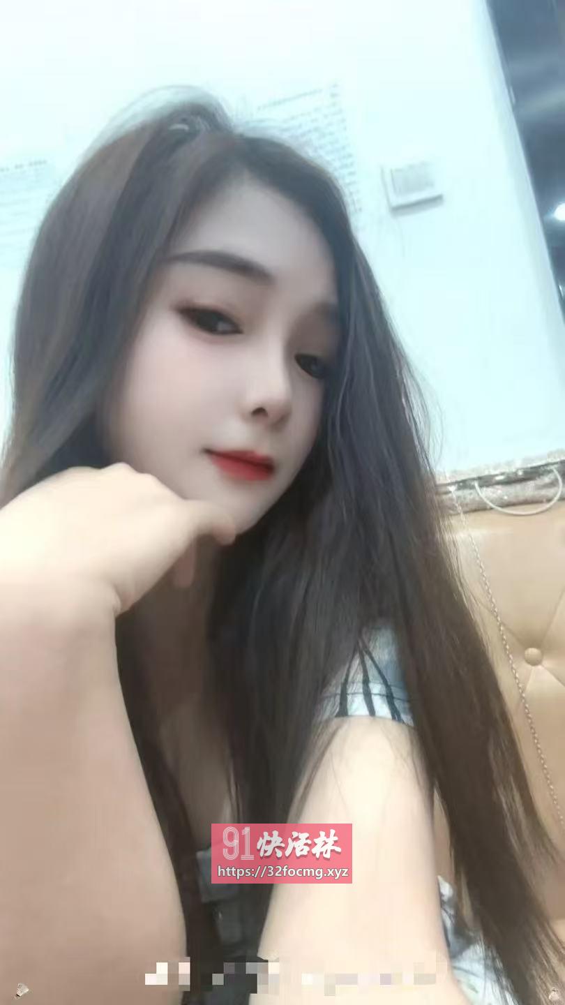 水多逼紧易高潮的妹子