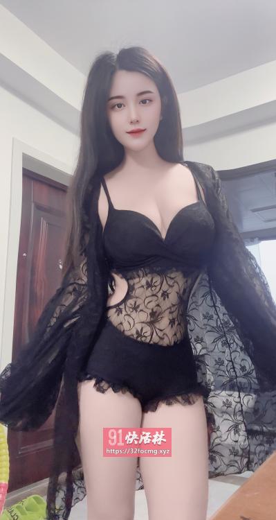 火辣风骚的小姐姐