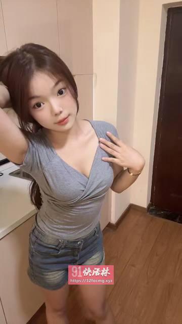 00嫩模可甜可骚