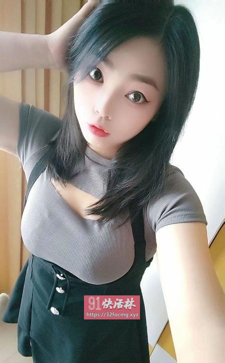 叫呻吟声够刺激骚逼妹妹水多