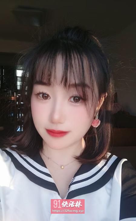 过年不休息的半套妹子
