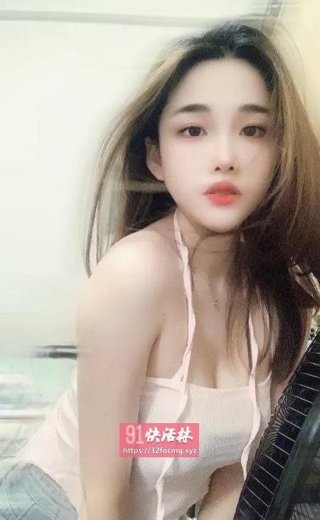 风骚御姐娇躯灵动十分诱人
