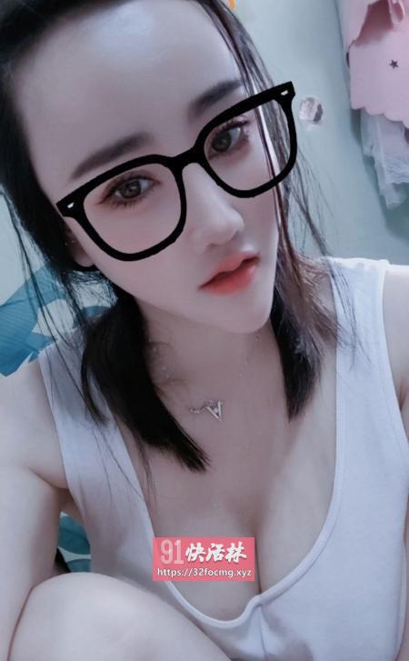温州肤白翘臀莉莉