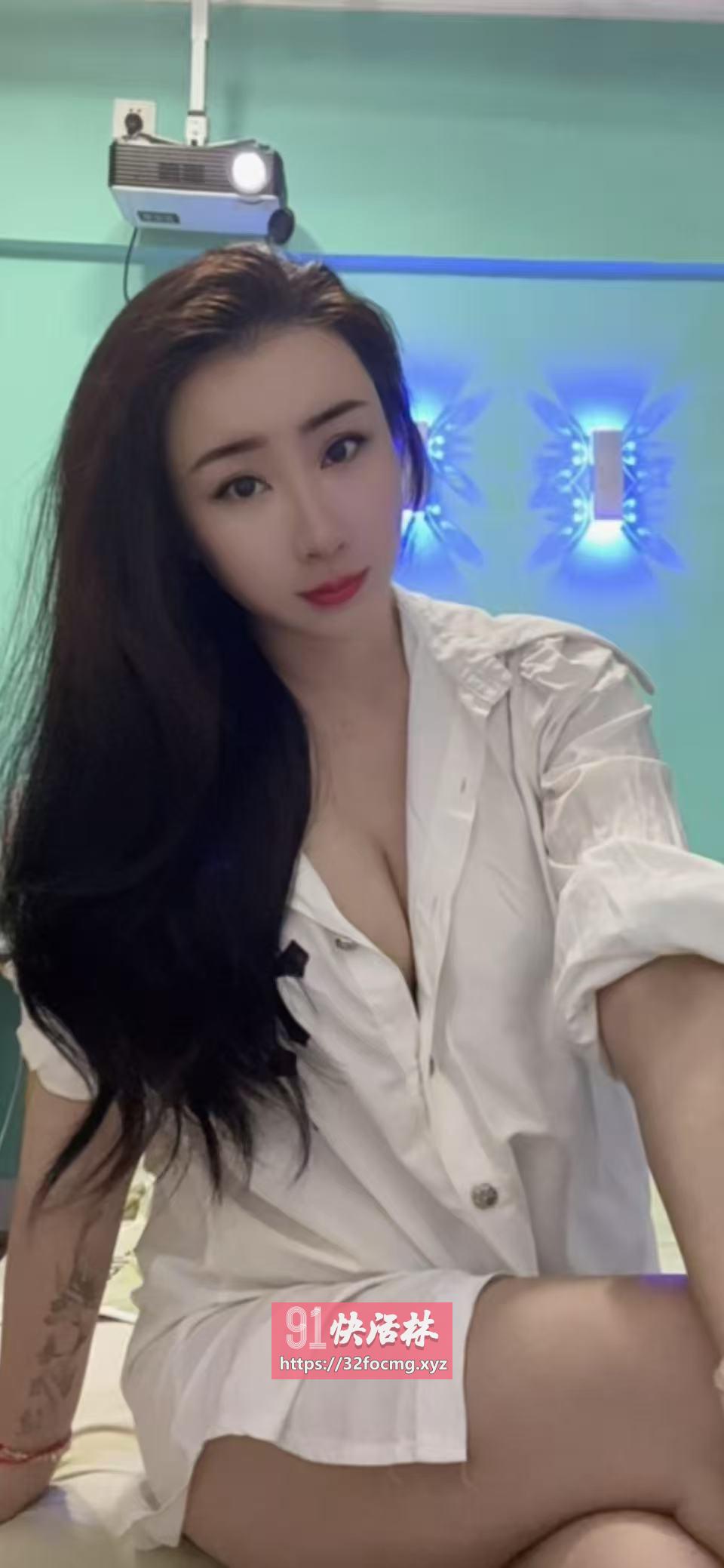 肤白御姐枣枣