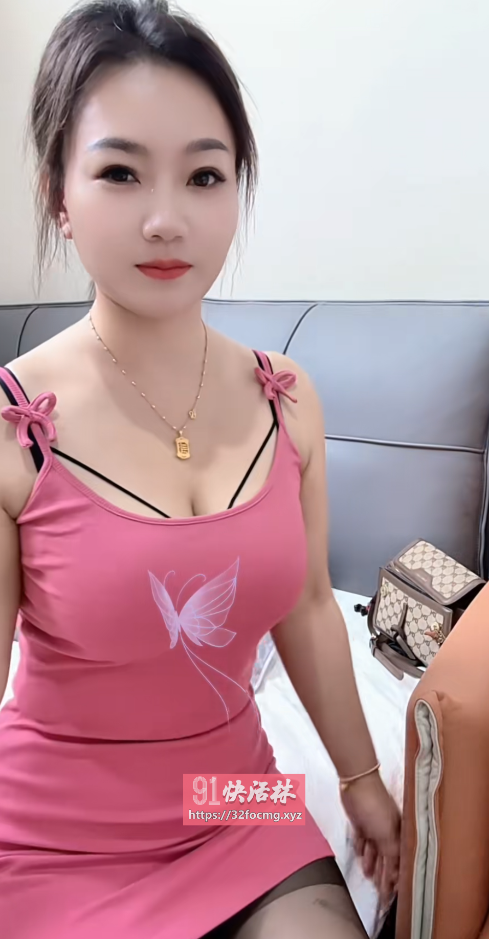 肤白风骚少妇