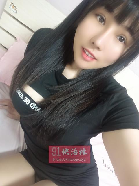 西乡小爆乳妮子