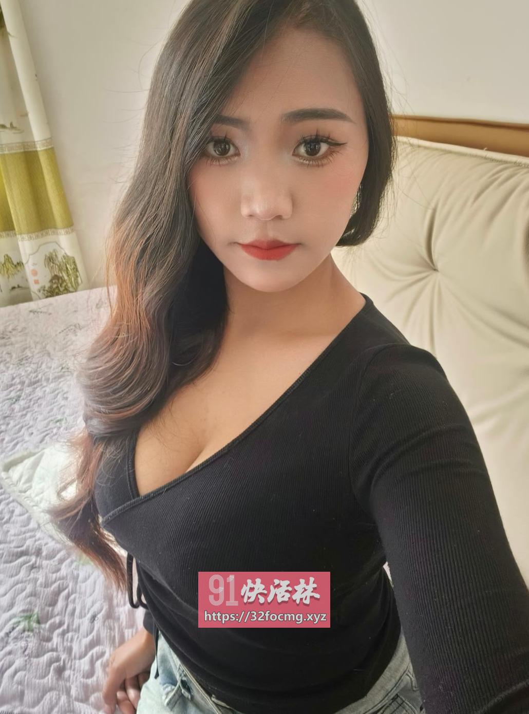 性感迷人小妖精美腿奶大后入神器