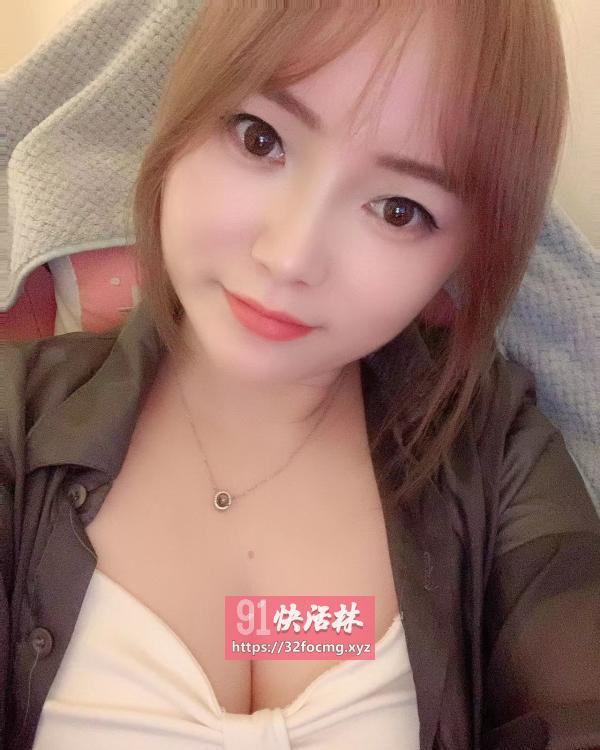 性感纯欲大胸妹
