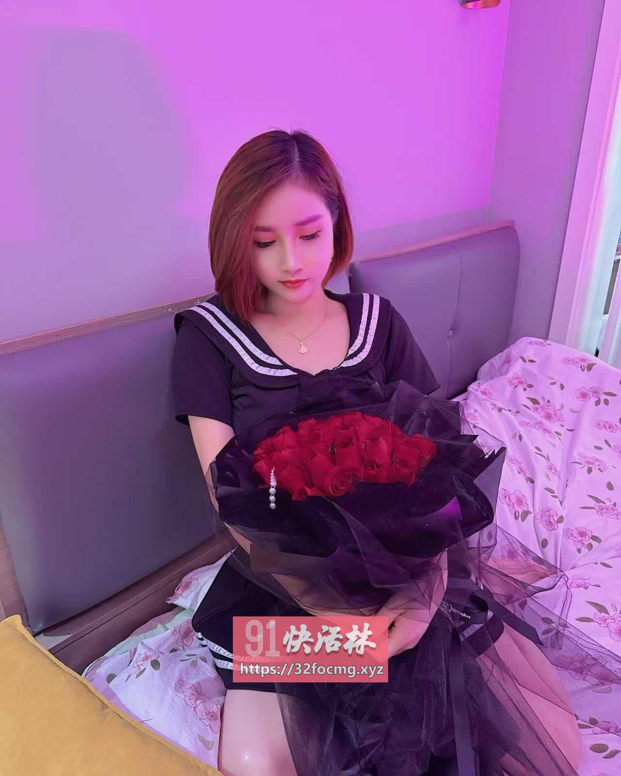 外纯内骚的小妖精
